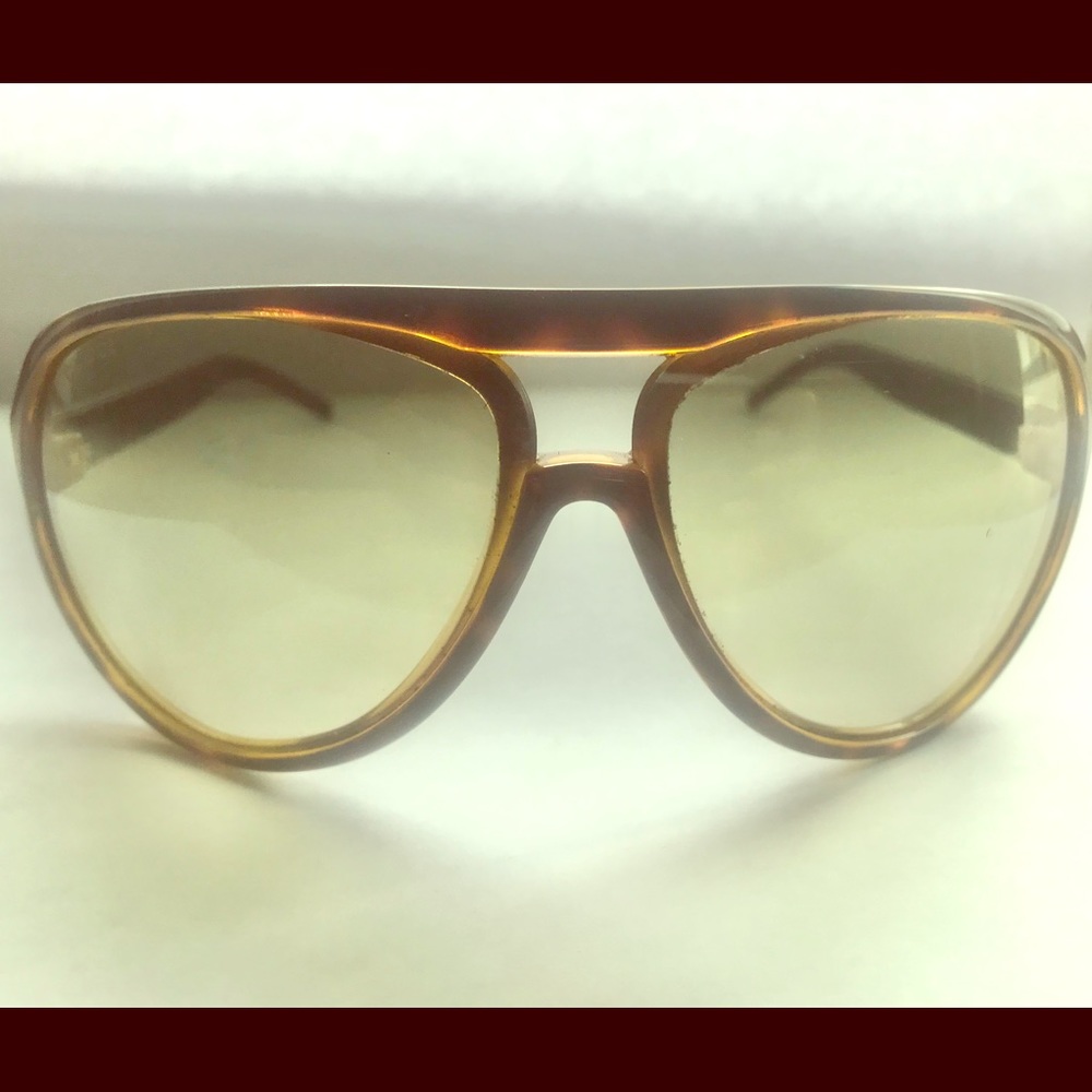 Women’s brown/tan Gucci glasses authentic